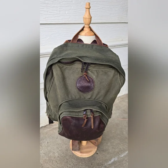 Original 2009 Duluth Trading Co Olive Green Canvas Backpack Leather & Brass EXC